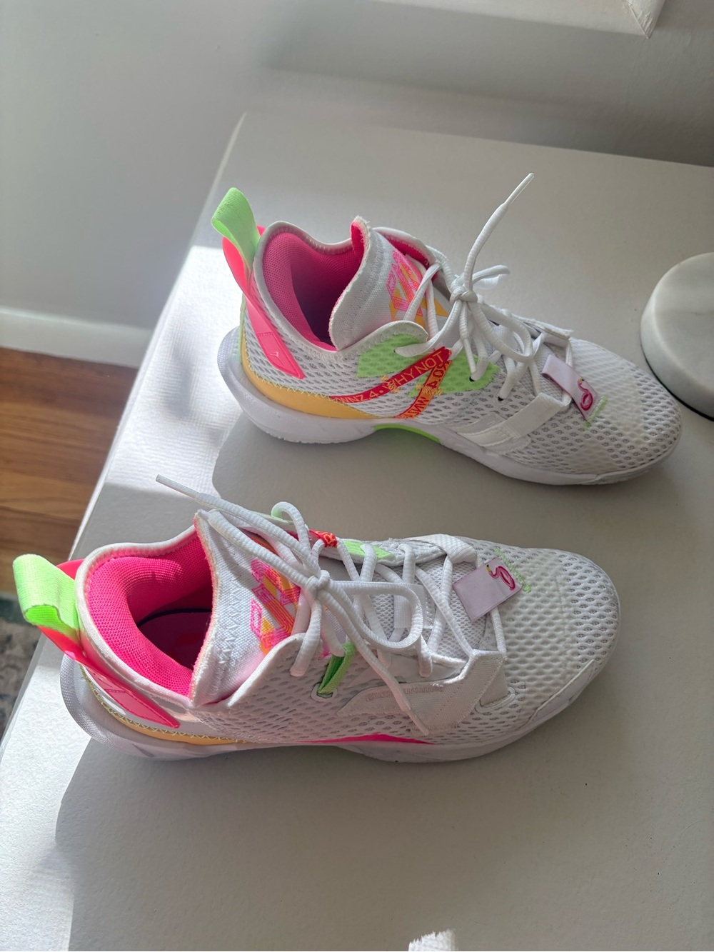 Women’s Jordan Basketball Shoes - Picture 3 of 4